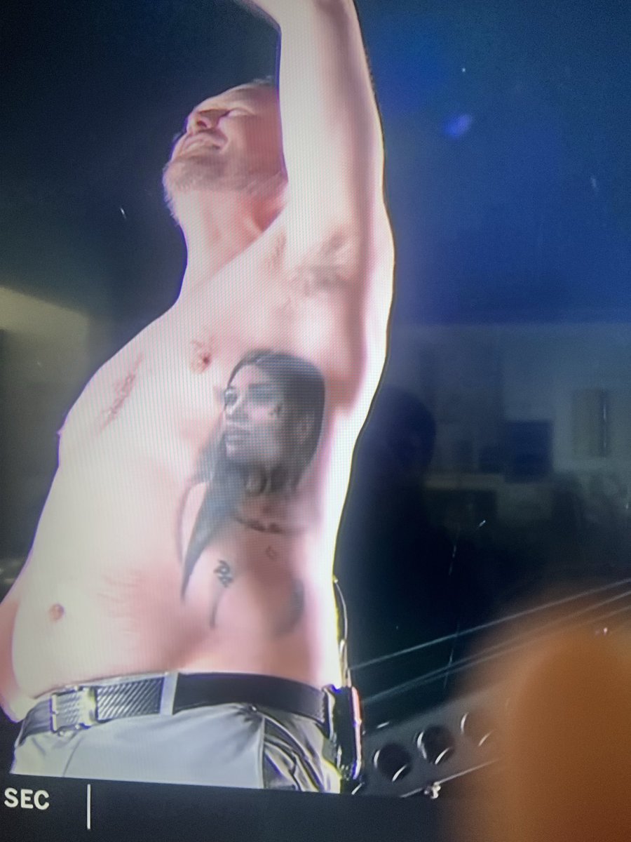 rebsbagman's tweet image. The tattoo on Gameday!!! Dan Lanning you freak 😂