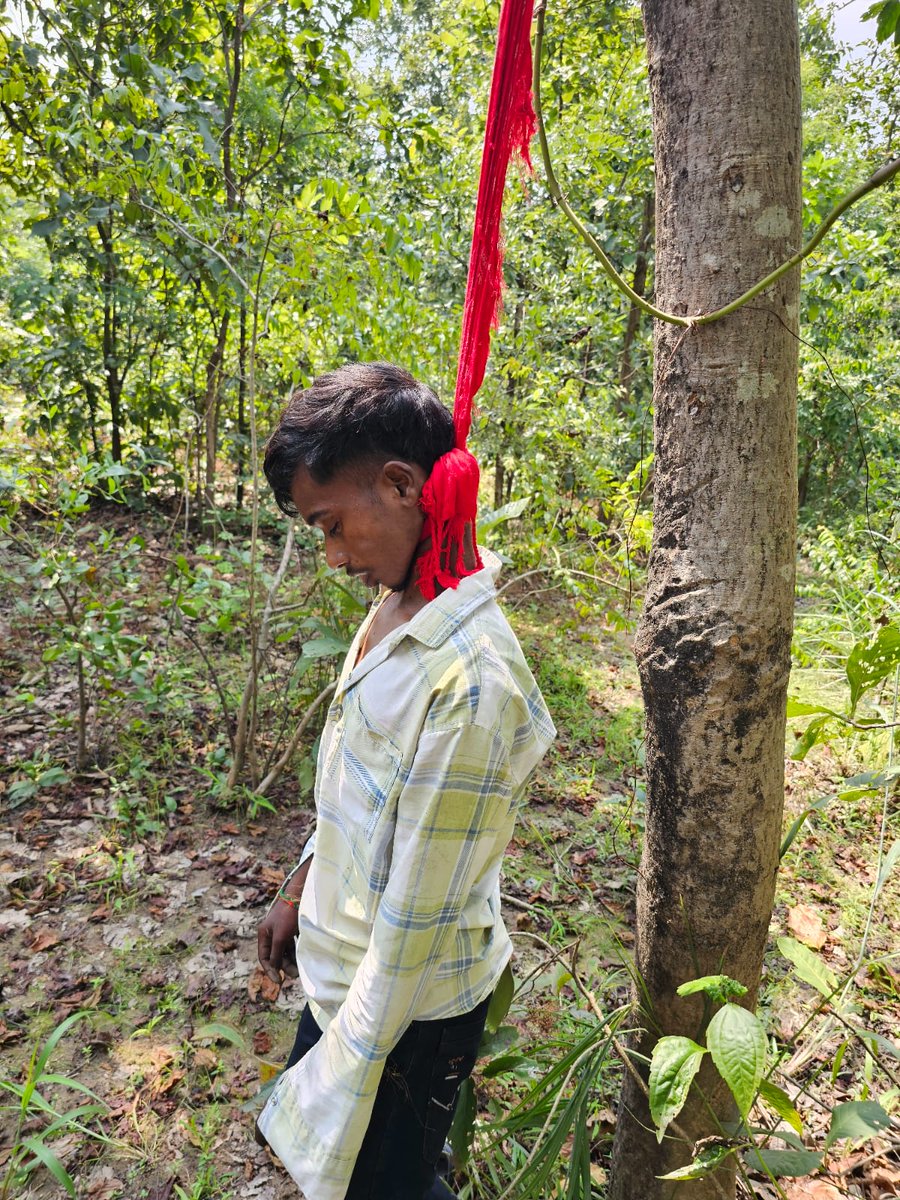 narottam_guru's tweet photo. An Unknown dead body aged about 30 years traced by Burla Police near Brahmapura Jungle.

#sambalpur

@DmSambalpur @SpSambalpur @DIGPNRSAMBALPUR @dpradhanbjp @CMO_Odisha @MohanMOdisha @SakalaNews @NandighoshaTV @timesofindia https://t.co/jGARUAYwOU