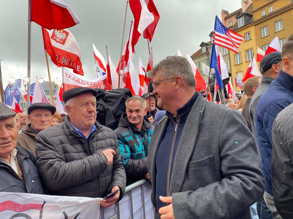 WasikMaciej's tweet image. Maszerujemy w obronie Polski 🇵🇱✌️ #wObroniePolski #protest