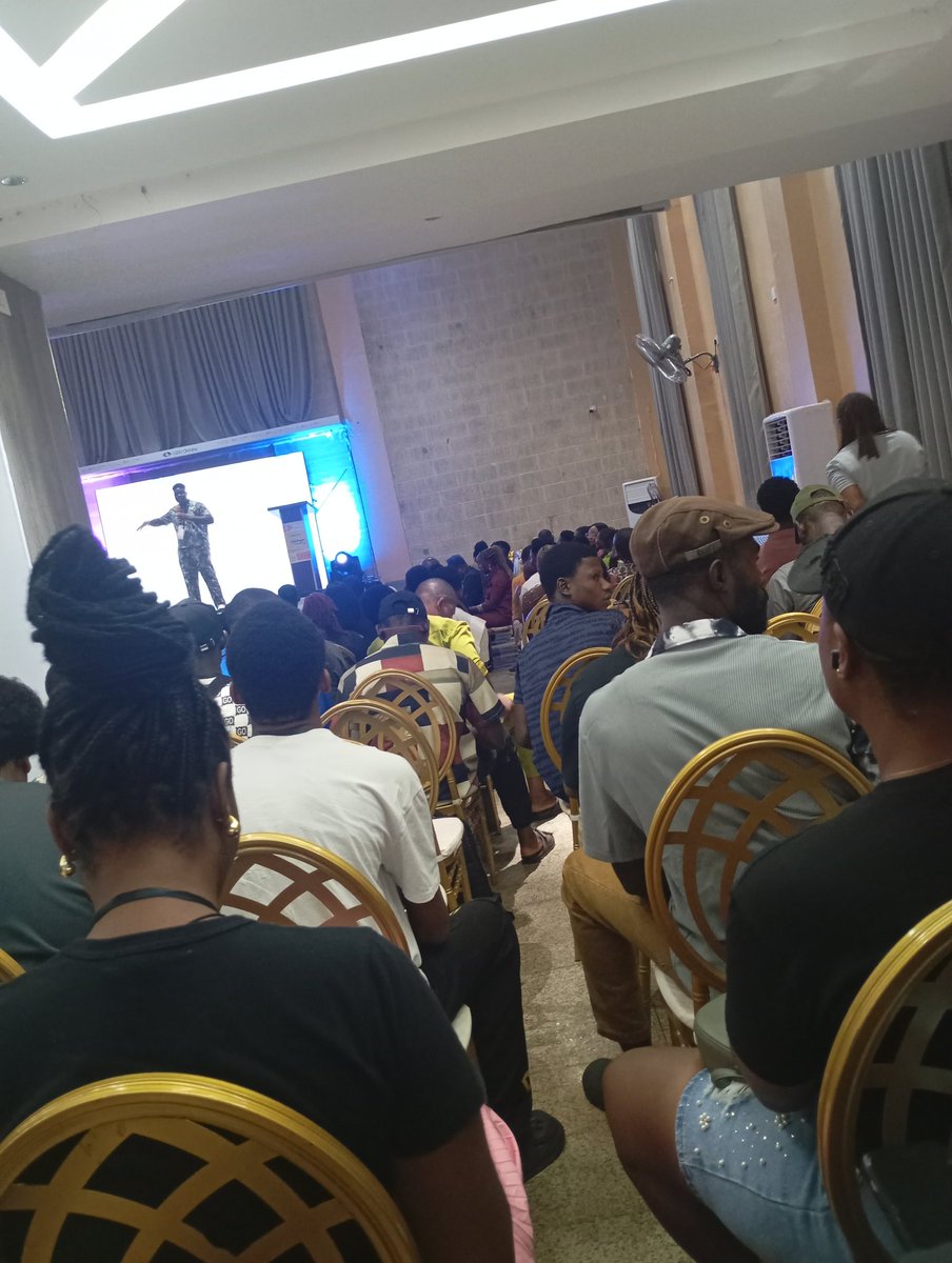 DefapTech's tweet image. Thank you Prince, lesson on cloud is lit!
#Gdgonitsha
#Devfest2025