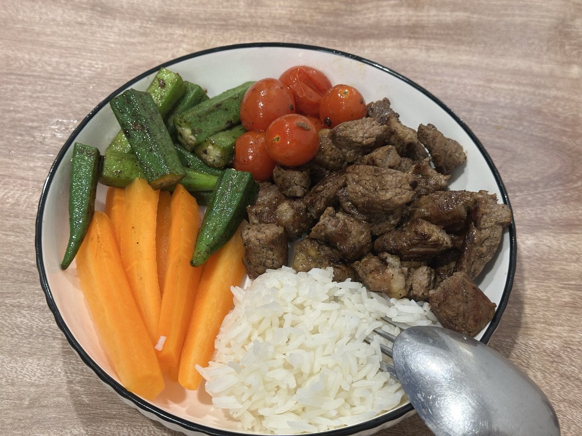 Dinner time😋🍽️