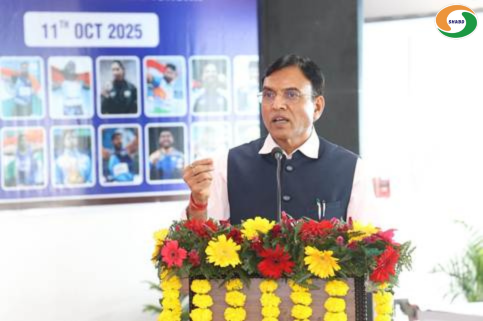 PBSHABD's tweet image. केंद्रीय मंत्री @mansukhmandviya ने नई दिल्ली में आयोजित 2025 विश्व पैरा एथलेटिक्स चैंपियनशिप में पदक जीतने वाले भारतीय दल को सम्मानित किया।

भारत ने इतिहास रचते हुए 22 पदक (6 स्वर्ण, 9 रजत, 7 कांस्य) जीतकर 10वां स्थान हासिल किया — अब तक का सर्वश्रेष्ठ प्रदर्शन! 

कॉपीराइट-फ्री…