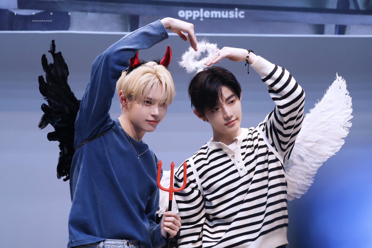 YSSS_nb's tweet image. 251011 팬사인        

#장하오 #ZHANGHAO #章昊 #ジャンハオ 
#성한빈 #SUNGHANBIN #成韩彬 #ソンハンビン  #ZEROBASEONE #ZB1 #HAOBIN