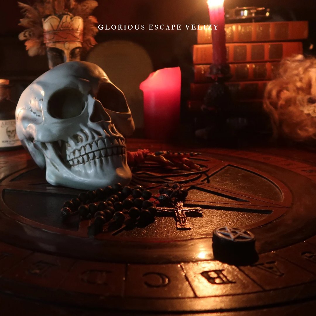 Glorious Escape Game tweet media