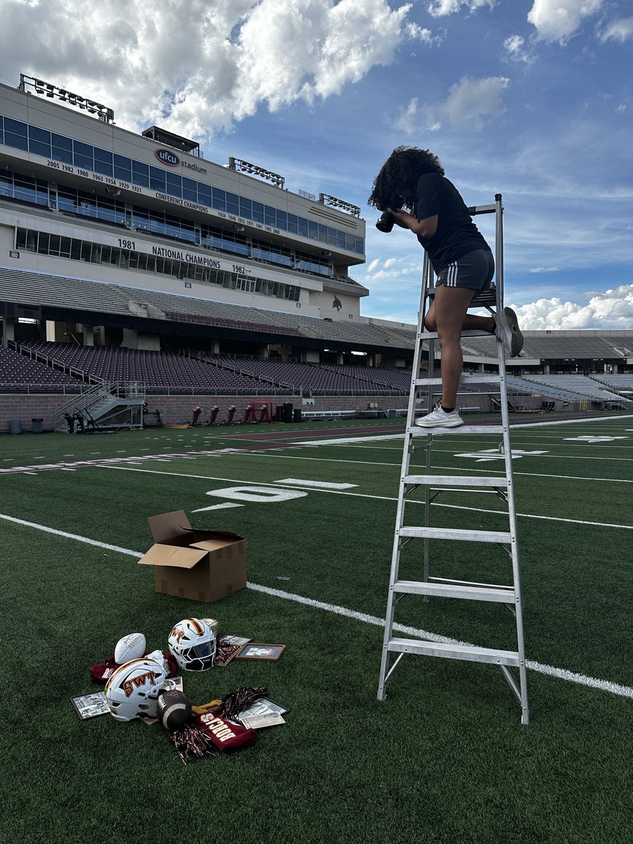 💻🎨 <a href="/TXSTATEFOOTBALL/">Texas State Football</a>