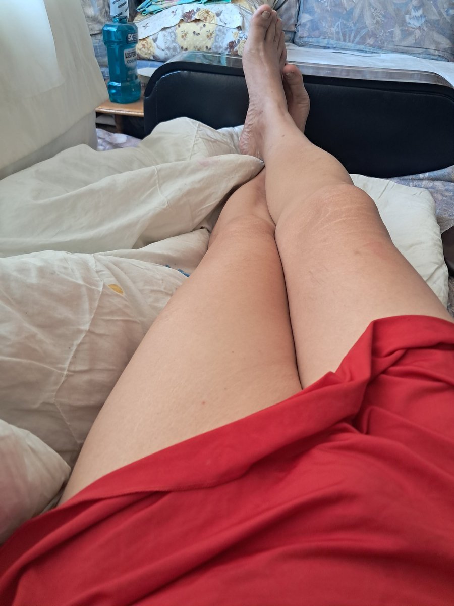 cdslave9's tweet image. Bacaklarım çok düzgün