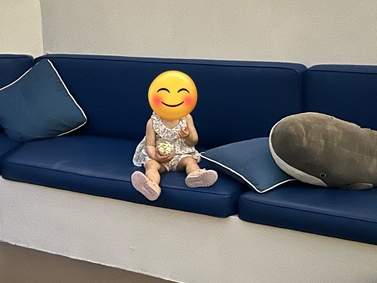 ana_dia_'s tweet photo. 旅行記が溜まっていて🥹

1歳娘👧とシンガポール🇸🇬経由🦁
デンパサール・バリ島🇮🇩です❣️

ヌサドゥアのグランドミラージュリゾートに宿泊🏝️🏨
子供向け設備やキッズクラブがあり、選びましたが👧喜んで大正解👏

子供向けのイベントにも参加できました🙌

#ANA #シンガポール航空 #バリ島 #子連れ旅 https://t.co/ahinZyILX7