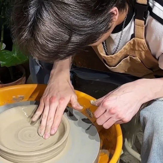 sjydaiIy's tweet photo. crazy.. #JAKE #제이크 https://t.co/ccnXPGiiow
