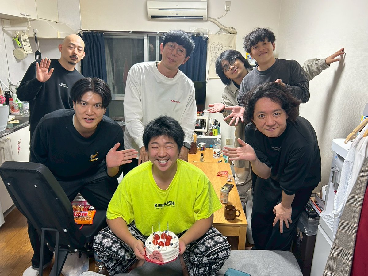 inuarima's tweet image. そして、だーにし誕生日おめでとう！
