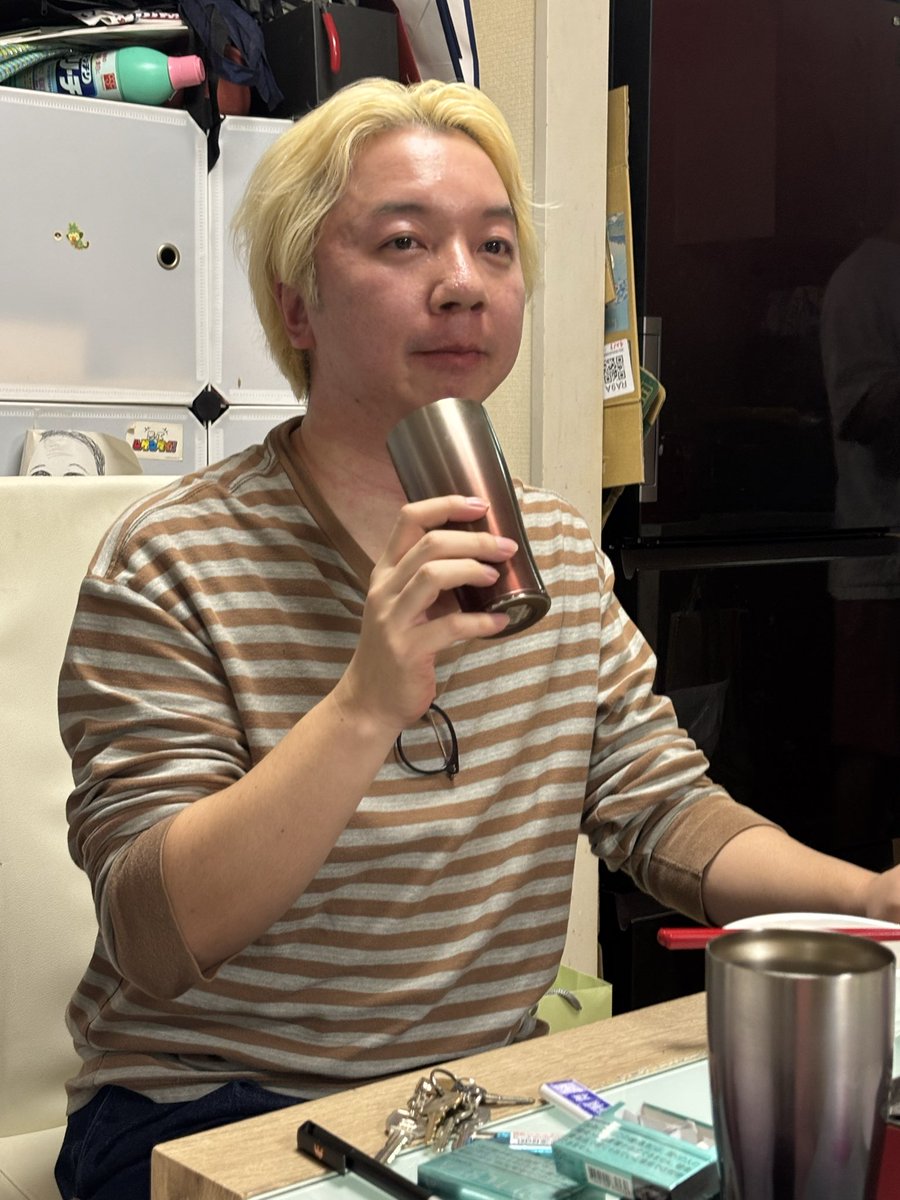 ryutahitorimi's tweet image. キングオブコントを観させていただきました!
青色1号よくがんばった!
ファイヤーサンダー、元祖いちごちゃんさん、ベルナルドさん、トム・ブラウンさん、や団さんもお疲れ様でした!