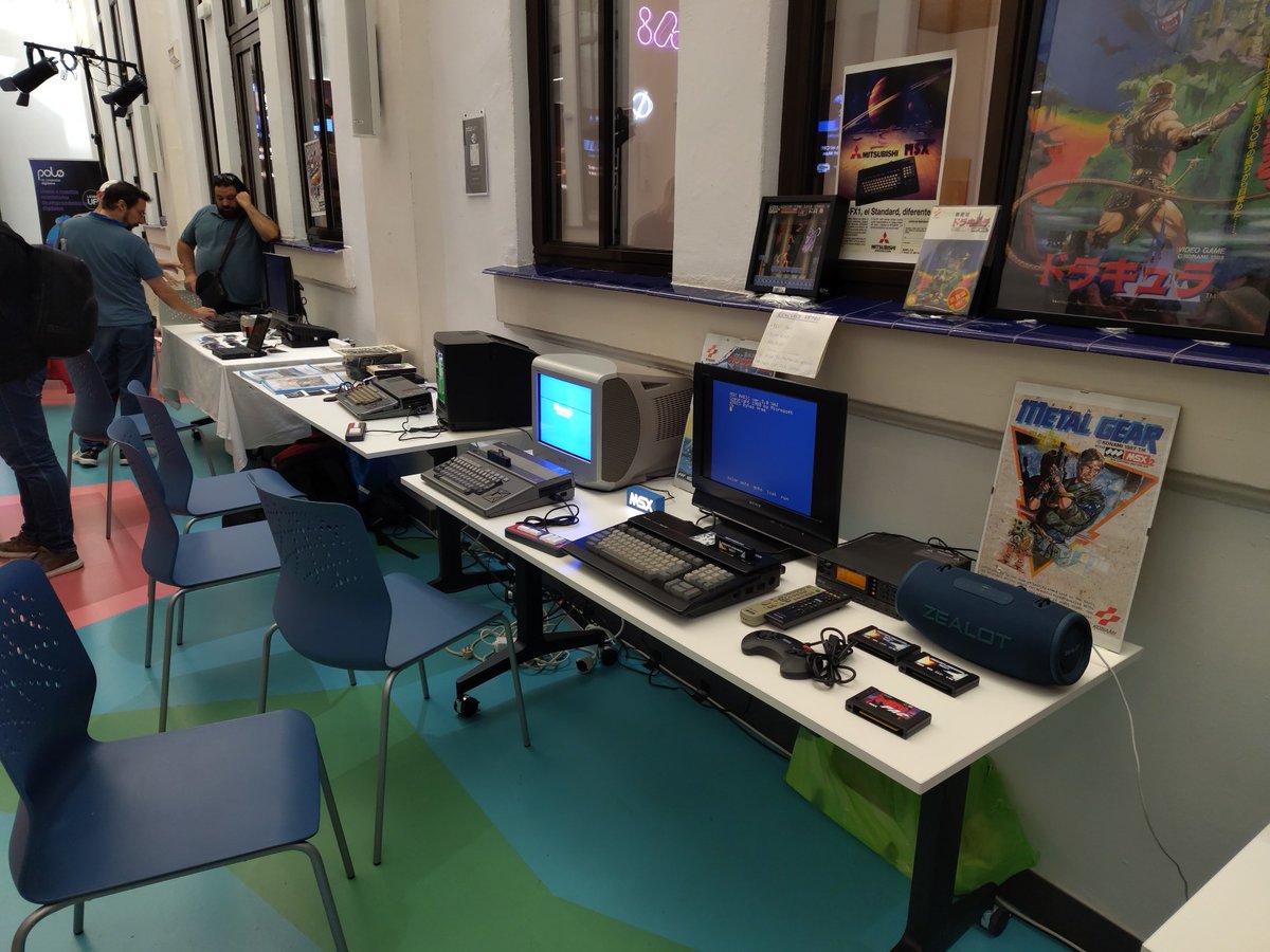 Having a lot of fun at the #MSXMalagaMeeting at #poloDigital

#MSX