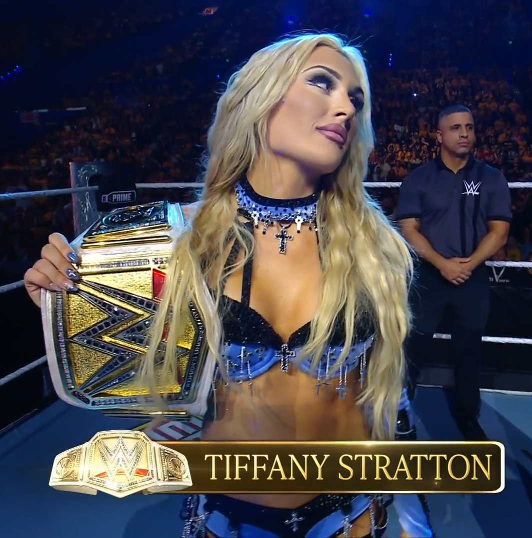randomgrubber's tweet image. The fact Tiffany Stratton has only been wrestling for a few years is remarkable.
She's fantastic and has it all.
She didn't win tonight but she went toe to toe with one of the best around in Stephanie Vaquer.
Kudos to Tiffy Time. #WWECrownJewel