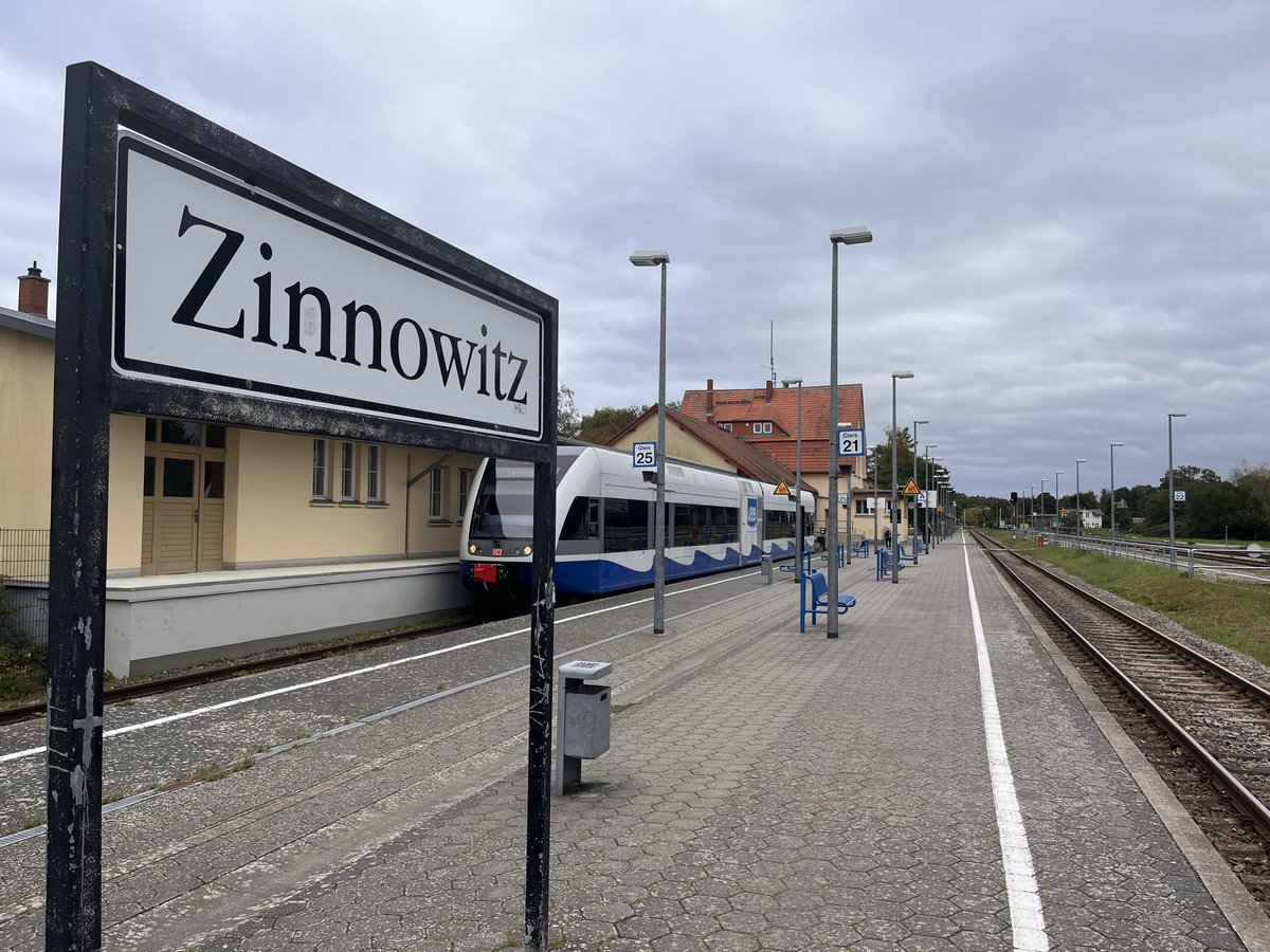 Das alljährliche Treffen der Fahrplansammler…

In diesem Jahr wurden die Papierberge nach Usedom geschafft.