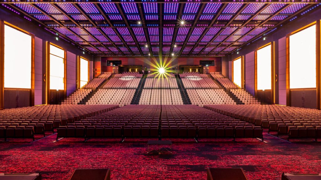 WENDYTHAILAND's tweet image. สถานที่จัดคอนเสิร์ต ทรู ไอคอน ฮอลล์ (ชั้น 7) @ ไอคอนสยาม

ความจุ 2,700 ~ 3,000 ที่นั่ง

กดบัตร 2 รอบ
1. รอบ 𝐉𝐎𝐘 𝐂𝐋𝐔𝐁 
🗓️𝟏 พ.ย. 𝟐𝟎𝟐𝟓 (เสาร์) 
⏰เวลา 𝟏𝟏:𝟎𝟎 น. - 𝟏𝟓:𝟓𝟗 น. 

2. รอบบุคคลทั่วไป (𝐆𝐞𝐧𝐞𝐫𝐚𝐥 𝐒𝐚𝐥𝐞)
🗓️𝟐 พ.ย. 𝟐𝟎𝟐𝟓 (อาทิตย์) 
⏰เวลา 𝟏𝟏:𝟎𝟎…