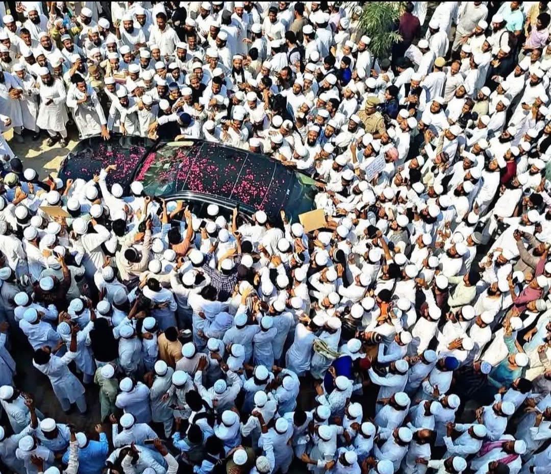 sidhant's tweet image. Darul Uloom Deoband welcomes Afghan FM Muttaqi on Saturday.