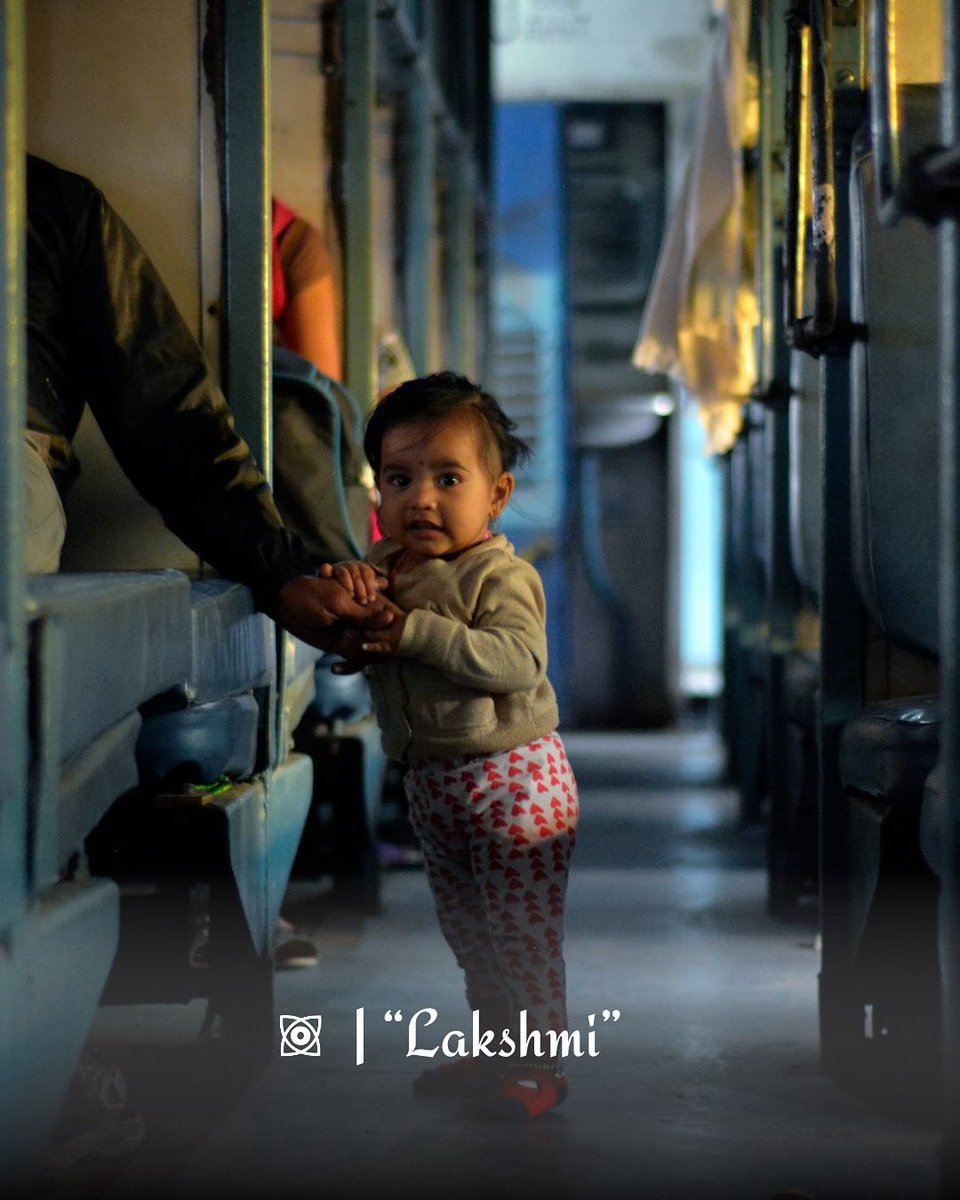 writerspouch's tweet photo. Though many Indian families name their daughters Lakshmi and consider them the family’s wealth and a blessing from the Goddess, more often than not, they expect a son and would choose one within the blink of an eye. This is an absurd notion: https://t.co/UKFltXlW0j https://t.co/wzUYmsrj4h