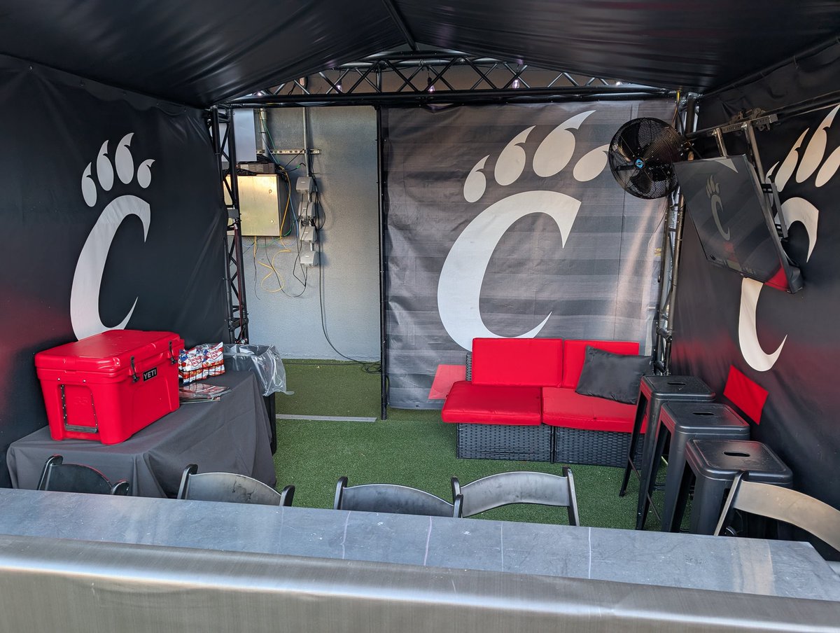 UCFSports's tweet image. It&apos;s a nippy morning at Nippert Stadium, which has followed UCF&apos;s trend of field cabanas.