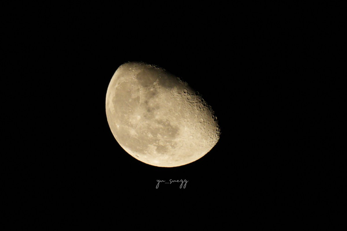 fmyusuke's tweet image. 今宵の月も美しい🌖

#イマソラ
#月
#写真好きな人と繋がりたい 
#これソニーで撮りました