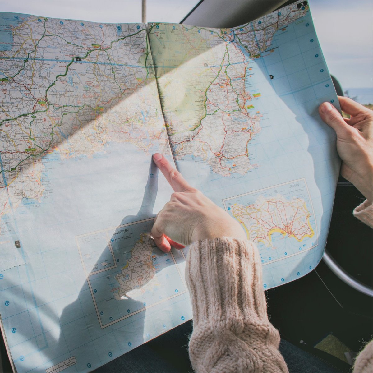 EbGargano's tweet image. &quot;You can&apos;t have priorities unless you know where you are going&quot;

It&apos;s no good setting priorities if we haven&apos;t first set our goals. After all, if we don&apos;t have goals, then how can we even know what our priorities are?

#goals #priorities #goalsetting #productivityhacks
