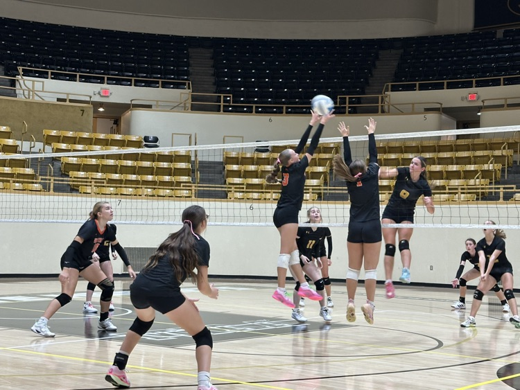 SchoolsWaverly's tweet image. Waverly defeats Madison in the 7:30 a.m. match 25-11, 25-17. Next up Hartford.