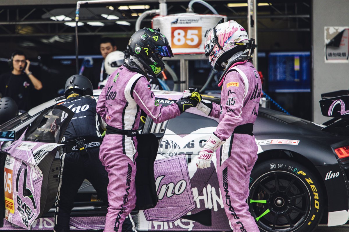WYBSOURCES's tweet image. 📸 #WangYibo on his endurance race debut at Shanghai 8 Hours, shot by Minghaoliu