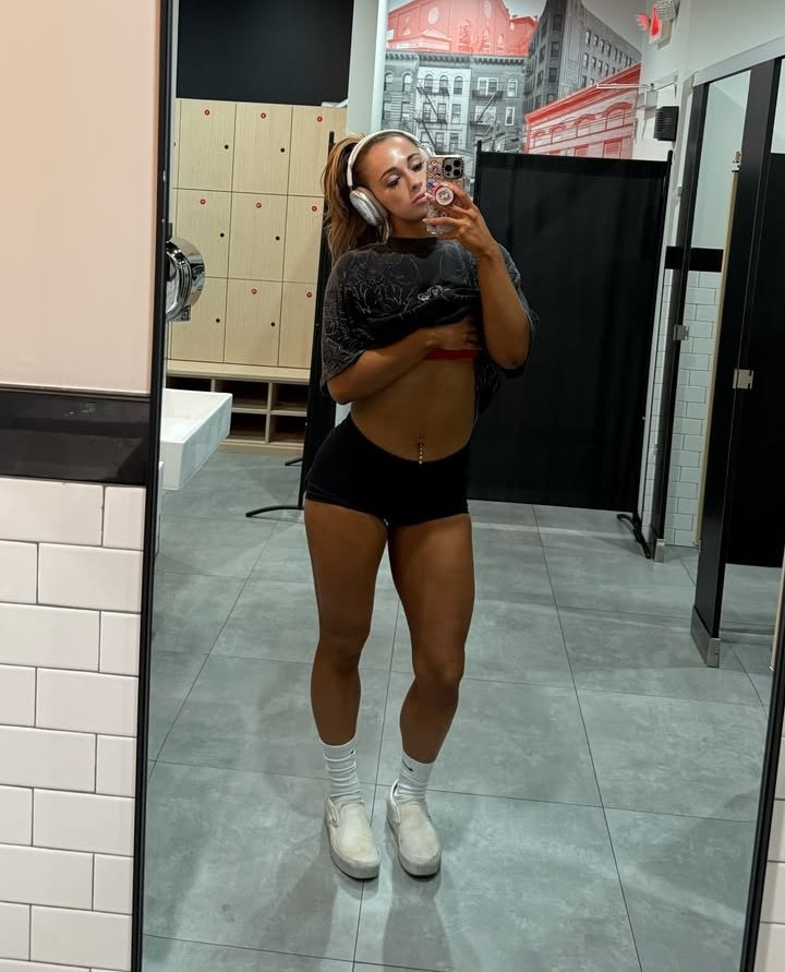 Andronika (@amazon_heir) on Twitter photo Time to get the morning workouts out the way. Got a show coming up in a few hours. It'll be a good preparation for today's show, and tomorrow's show. Time to get the morning workouts out the way. Got a show coming up in a few hours. It'll be a good preparation for today's show, and tomorrow's show.