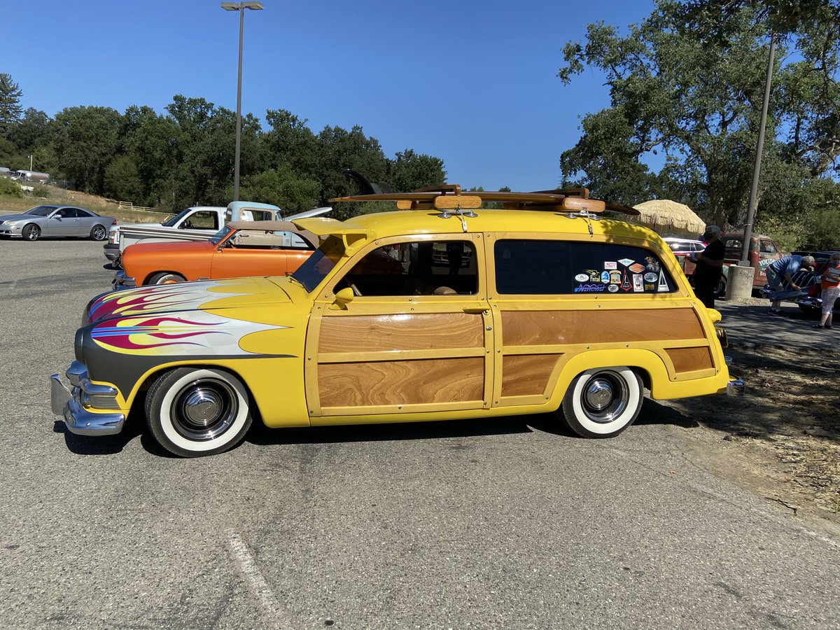 NiceMikey's tweet image. Happy #SideshotSaturday  Teri! 👍