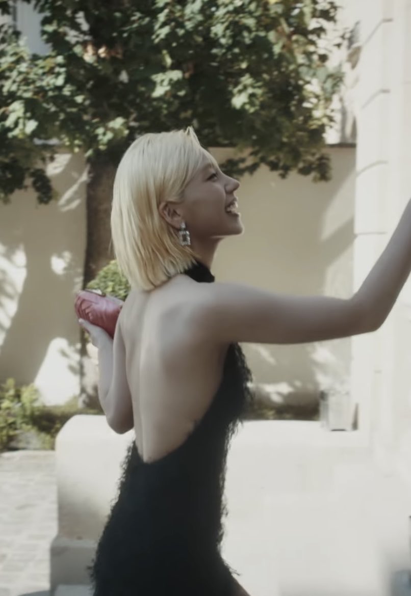 yejddeongies's tweet image. like sure