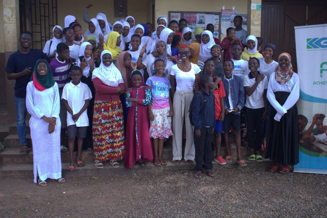 becauseshecan_'s tweet photo. ✨ The girl I am, the change I lead: Girls on the frontlines of crisis. ✨

For nearly 5 years now, Because She Can has stood firm in our commitment to empower girls and women in tech — through mentorship, training, community and resources. 

#InternationalDayOfTheGirlChild https://t.co/uinPv4Ms46