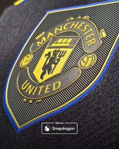 RedDevilsVibes's tweet image. Please follow me and help me reach 2K. Fellow Reds, please help out a Red. 
#MUFC