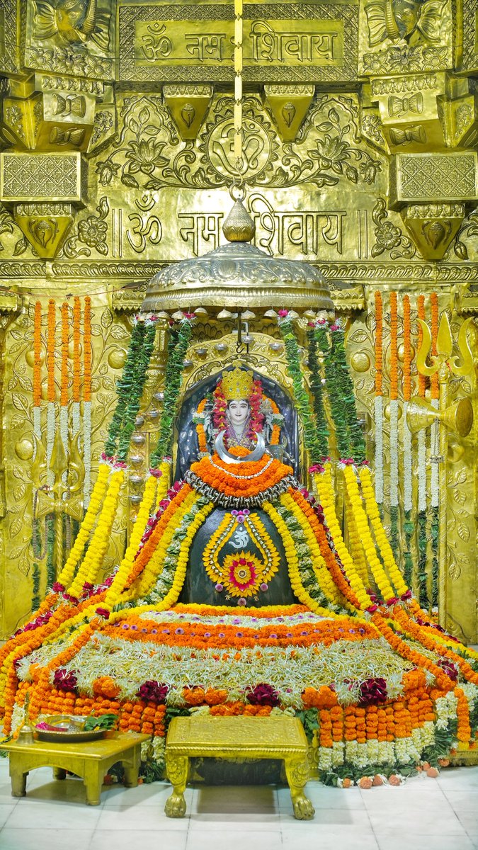 12Jyotirling's tweet image. श्री सोमनाथ ज्योतिर्लिंग जी के आज के संध्या शृंगार आरती दर्शन 11.10.2025