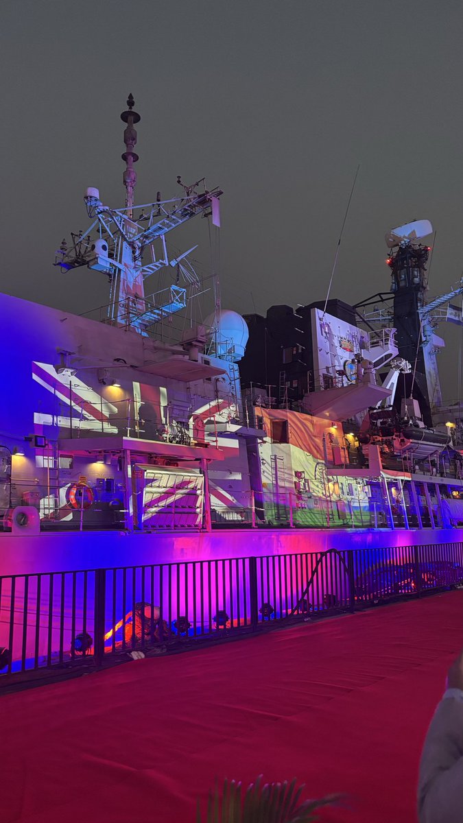 mudit_shejwar's tweet image. As the sun set over the Arabian Sea and the anthems of India and the UK echoed across HMS Richmond.

One could feel the spirit of friendship that defines a new global India confident, collaborative and visionary under Modi ji’s leadership. 

 #UKIndia #IndiaOnRise @narendramodi