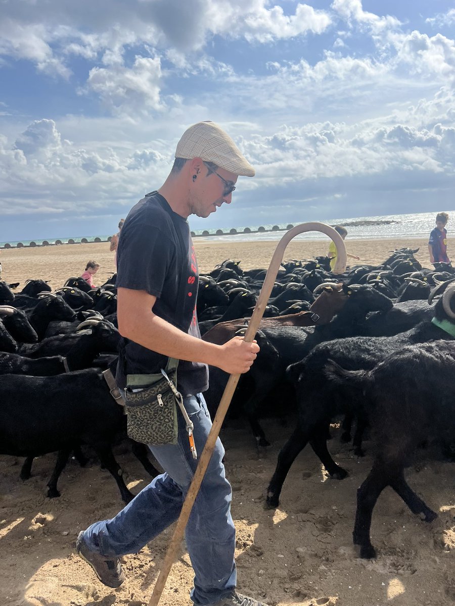 😍CUNIT, Espigons i Cabres (negres)