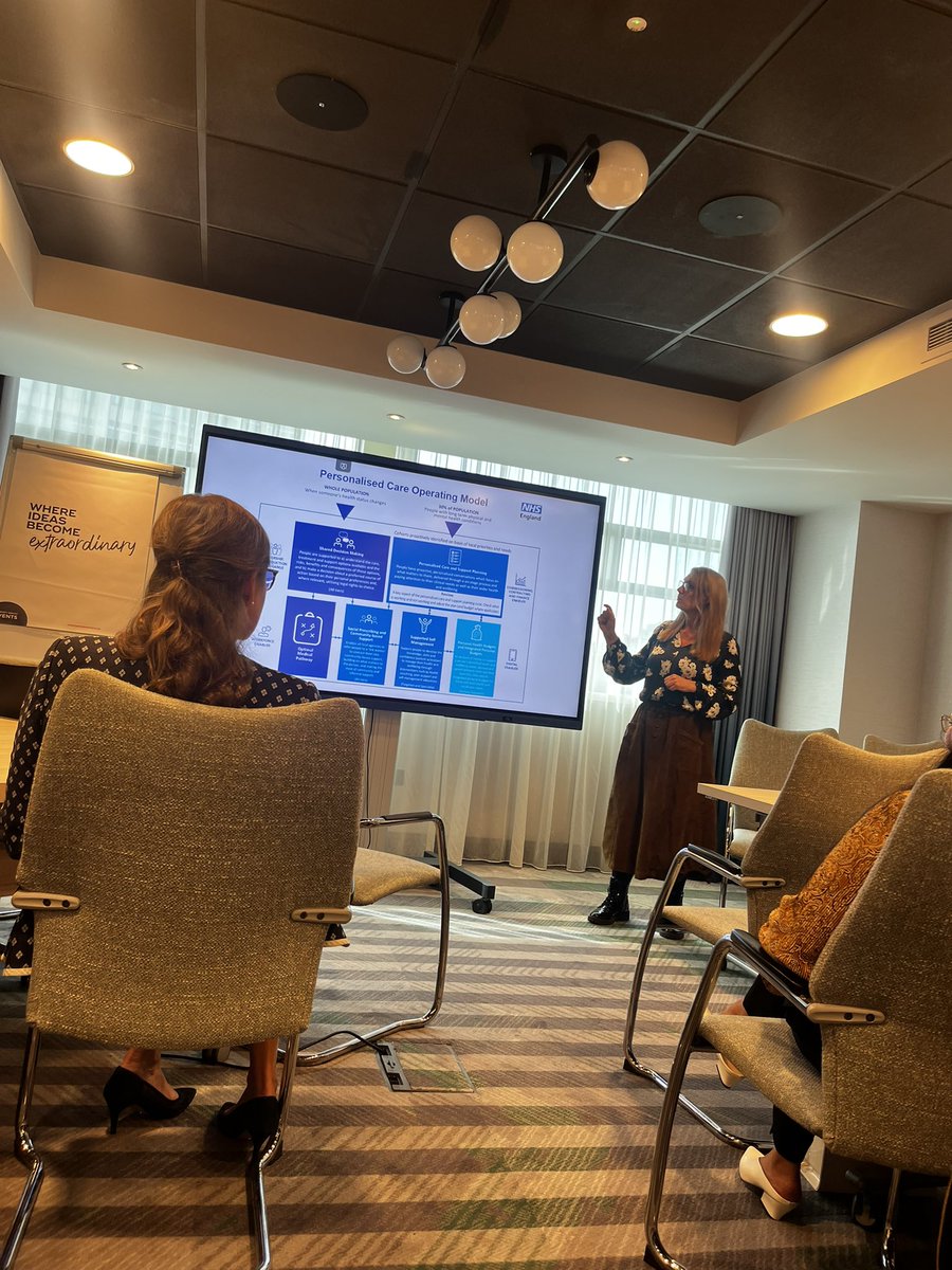 Manchester Royal Eye tweet media