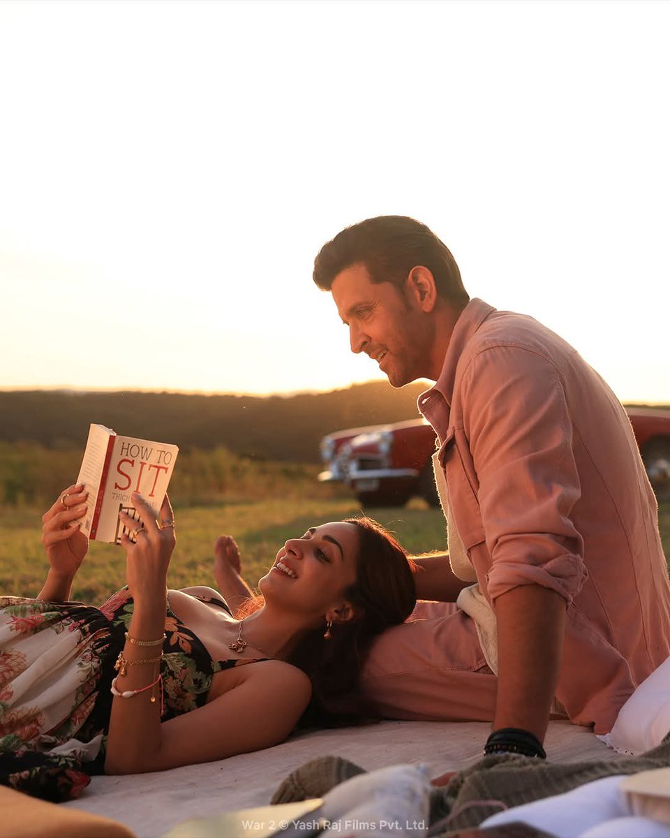 beingshivam_90's tweet image. Hrithik Roshan &amp;amp; Kiara Advani some pics of the #AavanJaavan song from #War2 🔥💥.
#HrithikRoshan #KiaraAdvani