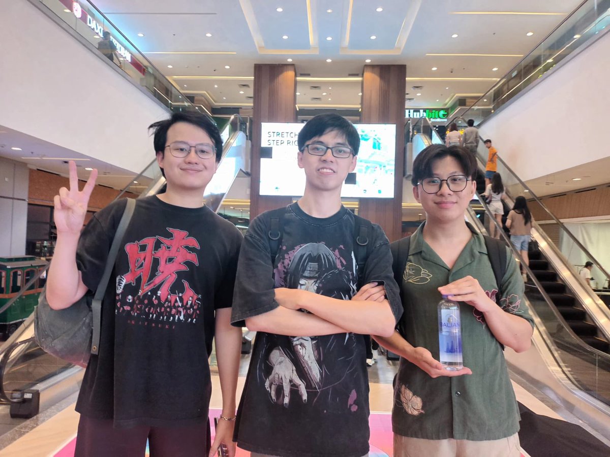 Indonesia 3on3 CS Wave 2 Champion 🏆

Played 11 rounds today, I lost 10 dice roll 🤡 

Fun fact: I have 2023, 2024, 2025 Wave 2 3on3 trophy from Indonesia