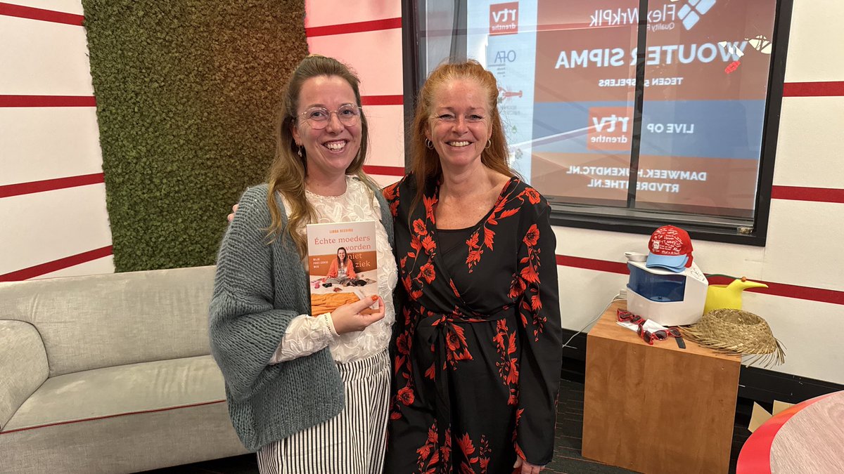 In #cassata 1306 op <a href="/RTVDrenthe/">RTV Drenthe</a> het vredesplan voor Gaza met Kawther Al-Baz uit Assen, 25 jaar <a href="/lifeliner4media/">Lifeliner4Media</a> met bevlogen arts Margot Bergsma, Radioforum met <a href="/AgnesMulderCDA/">Agnes Mulder</a> en <a href="/HartsuikerJ/">Jeroen Hartsuiker</a>, boek post-COVID van #LindaBeuving en tafelgast <a href="/AnnaSjoukjevO/">Sjoukje van Oosterhout</a> nr 10 <a href="/groenlinks/">GroenLinks</a>  @pvda