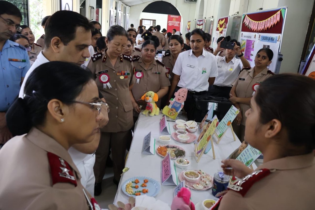 dgafms_mod's tweet image. The College of Nursing, #AFMC Pune, conducted a Community Health Nursing workshop on 11 Oct 2025, focusing on “Hands-on Skill in Home Care Nursing Procedures” for postgraduate and undergraduate students. The workshop featured 12 practical stations covering health assessment…