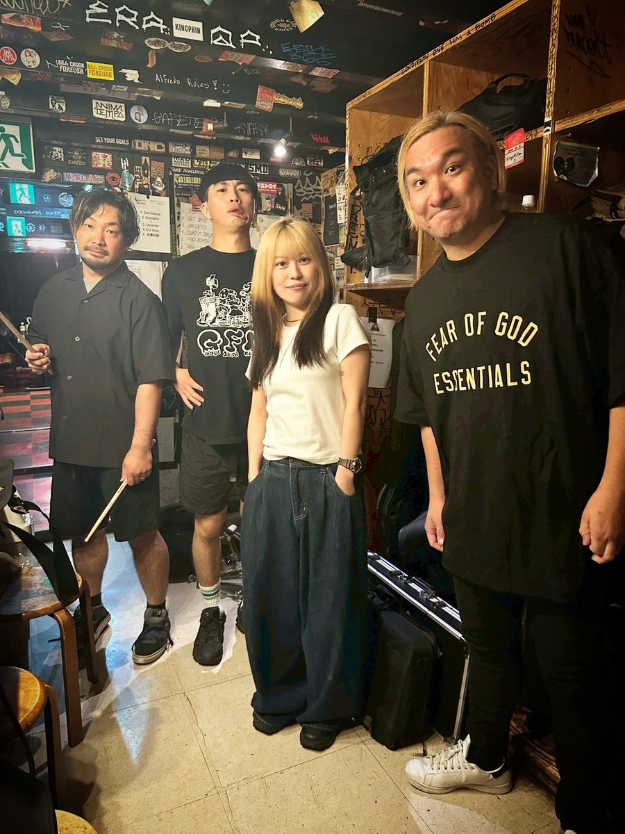 本日は 新宿ANTIKNOCK
ANTIKNOCK 40th Anniversary
ありがとうございました！！

次回のライブは、
2025.11/21(金) 水戸LIGHT HOSUSE です。
eplus.jp/sf/detail/4379…
