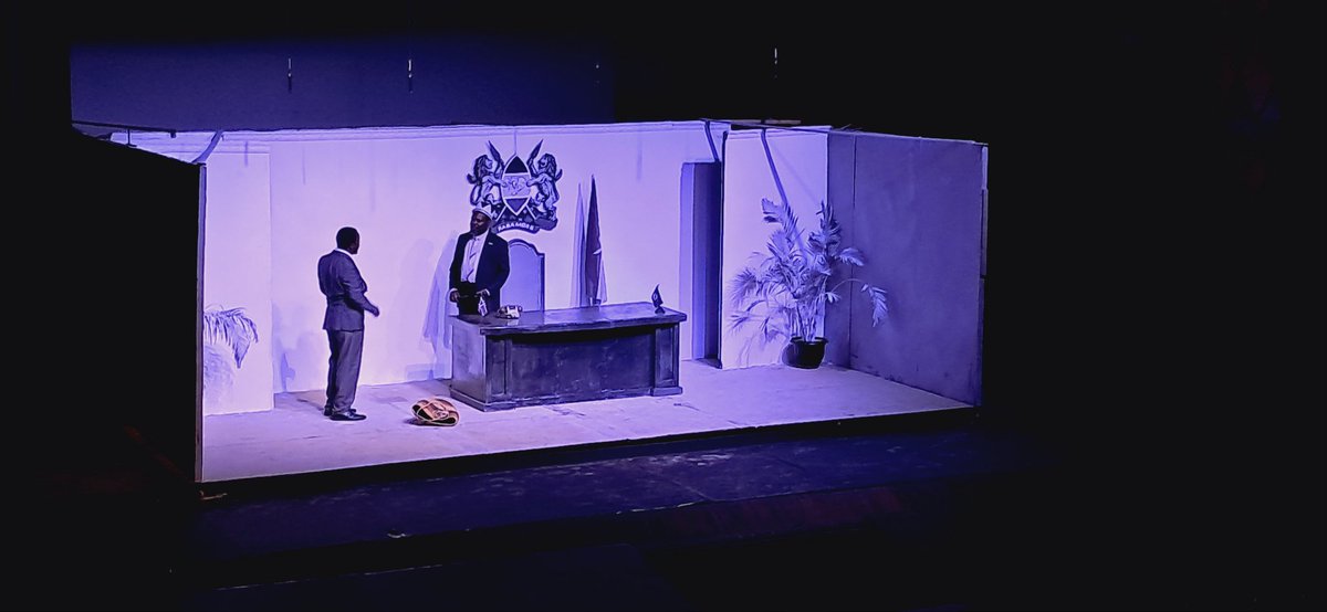 Currently at the Kenya national theatre to watch the Inspiring play by <a href="/npa_studio/">nairobiperformingartsstudio</a> BILDAD KAGGIA;the kenya that could have been. Glad to meet the grandson of Kaggia <a href="/bildadkaggia/">BildadKaggiaJnr.</a> and my senior comrade <a href="/irunguhoughton/">Irũngũ Houghton</a>