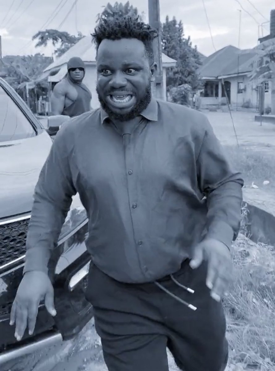 rascalit24's tweet image. Me hearing ' AYIYE DAT" ndichiri muChegutu🥺🙌