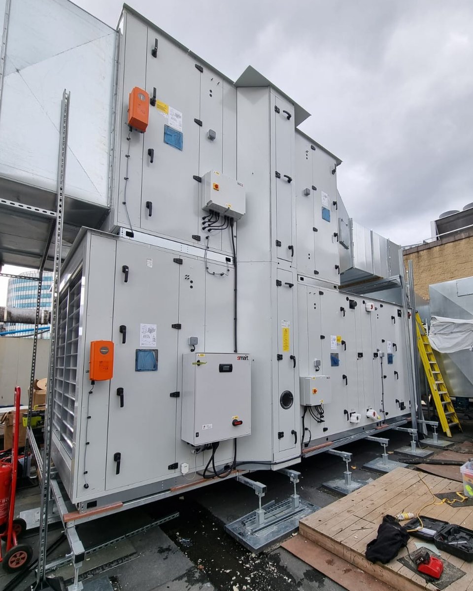 iac_systems's tweet image. Onsite project complete:
✔ AHU control panel installed
✔ Cable terminations secured
✔ Valve actuators fitted
✔ Safety checks completed

Ready for commissioning, ensuring safe, reliable HVAC performance!

#iACS #HVACControls #AirHandlingUnit #AHU #BuildingAutomation #HVAC
