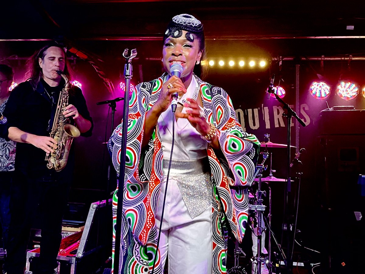 MetriX_MuziK's tweet photo. Let’s Dance! Eno and her Ibibio Sound Machine crew were on FIRE 🔥 at the best gig venue in Bedfordshire. Go see them and dance ‘til you can’t dance no more 💥 ⁦@BedfordEsquires⁩ ⁦@IbibioSound⁩ https://t.co/k50GFAHI0J