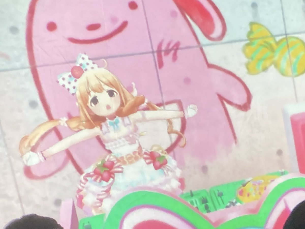 ritsumas's tweet image. 京大吉田寮で開催されたイベント「オタククラブフロンティア」に当会会員が参加しました！
どちらのイベントもアイマス成分が非常に濃く、デレ要素の多さにデレPの会員たちも大興奮でした！(会員T)
#オタククラブフロンティア
#音MADDJ
#2DiD