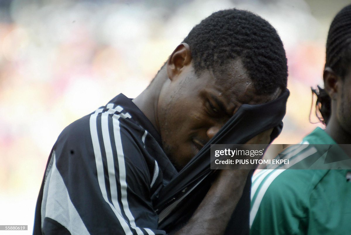 oluwashina's tweet image. October 2005: Rwanda 0-1 Angola

Crushed Enyeama &amp;amp; Obodo on learning of Angola&apos;s qualification for the 2006 World Cup despite Nigeria’s 5-1 victory over Zimbabwe in Abuja to equal the same point as Angola, but lost the World ticket to Angola following new FIFA head-to-head rules.