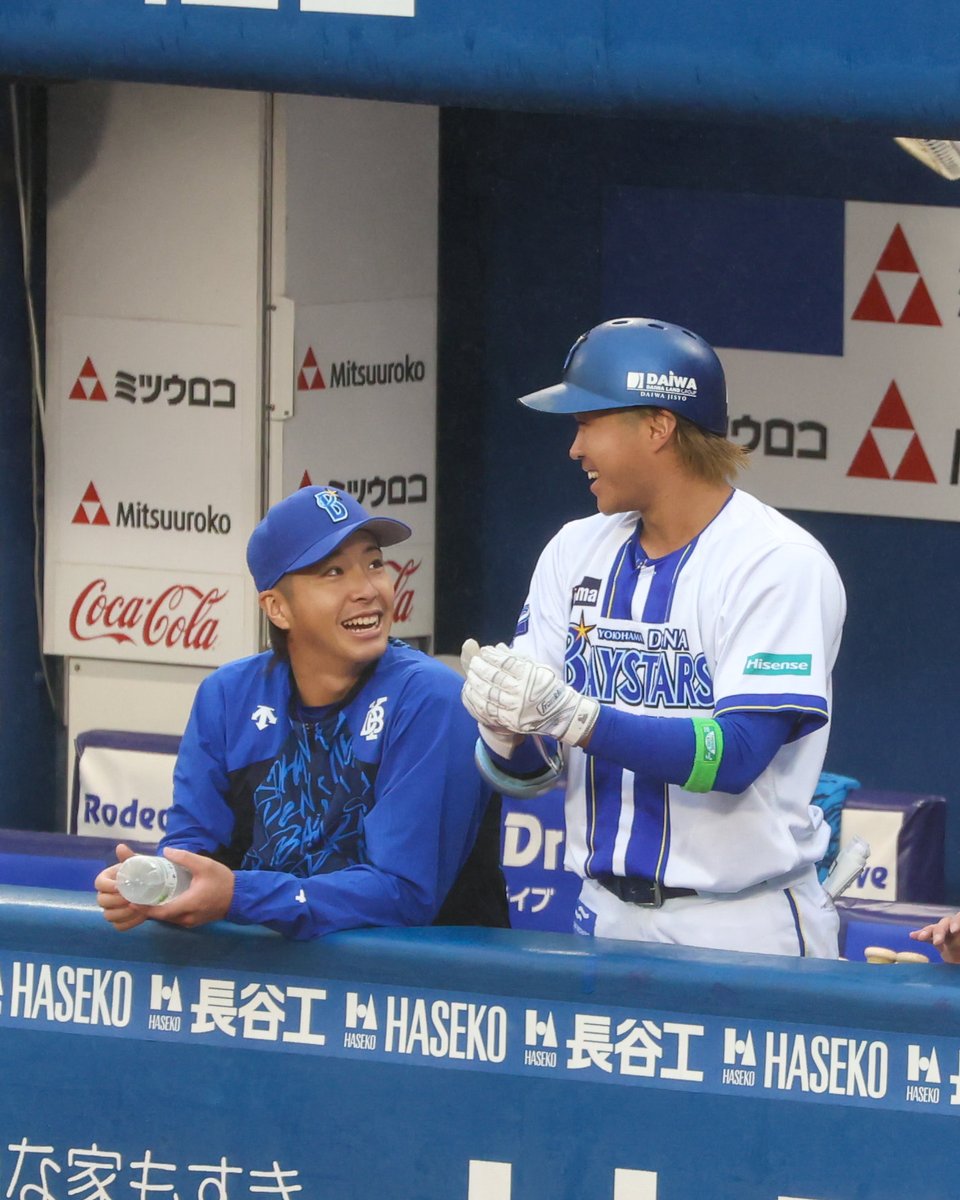 future_bays's tweet image. 2025.10.11 CS1st ハマスタ

筒香さん二発目すげ〜！の同期たち

#度会隆輝 
#石上泰輝