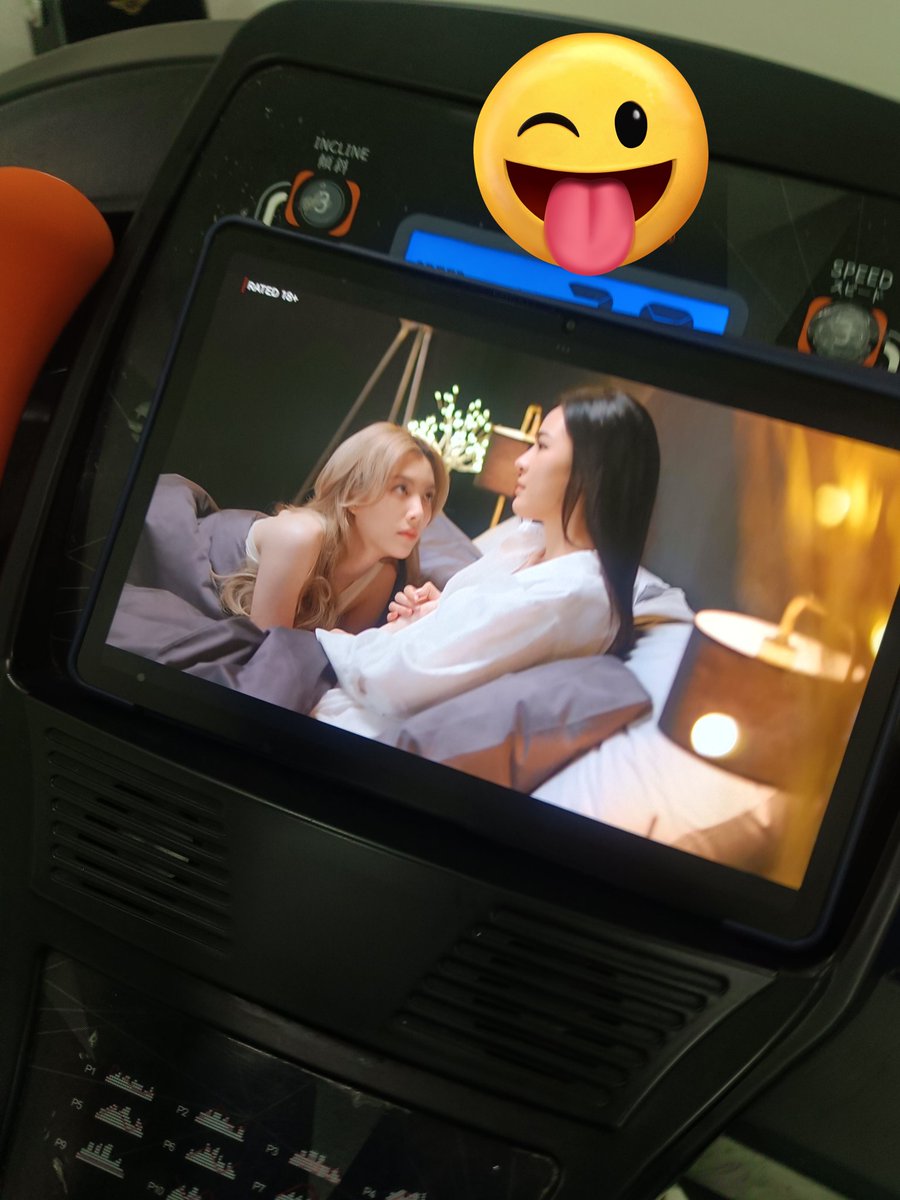 djazgrey's tweet image. Oh I&apos;m trying just for LingOrm! 🤐

Trying to workout keyh 😛

LINGORM ONLY YOU EP13
#เพียงเธอEP13