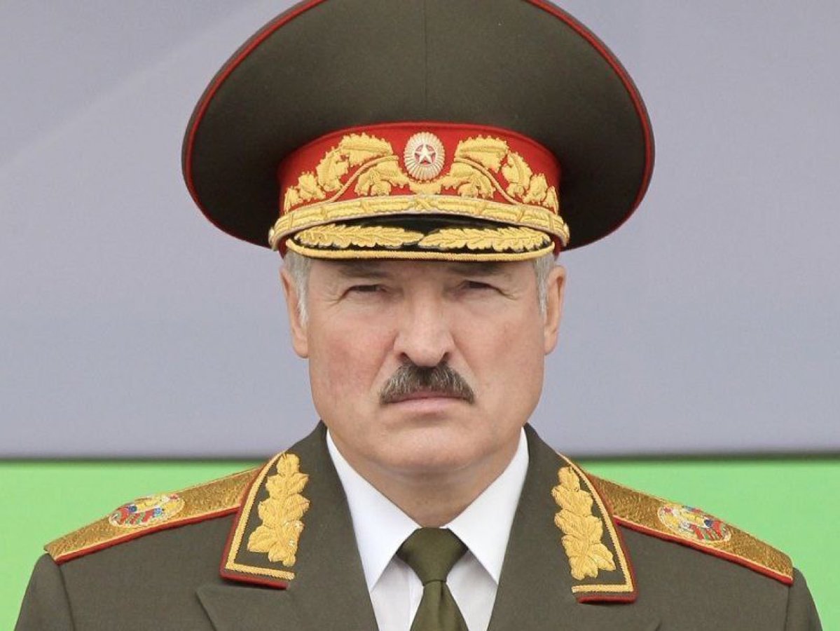 SilentlySirs's tweet image. 🚨 BREAKING: Lukashenko orders Belarus’s military to go on highest combat alert. 🇧🇾