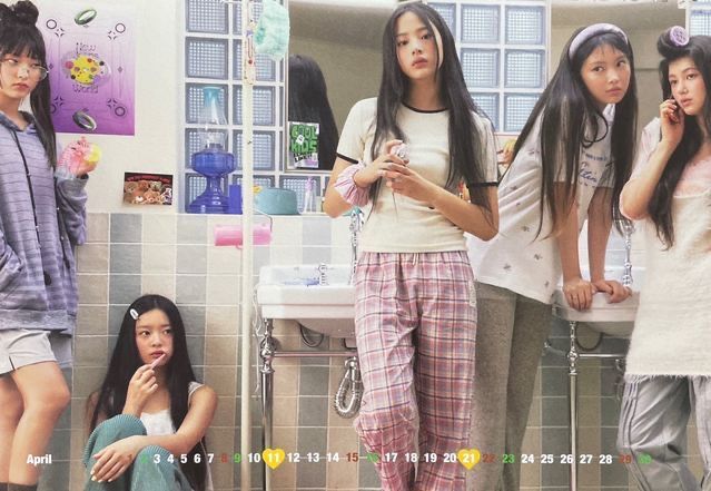 apaituthesis's tweet photo. newjeans really gives geng cinta vibes https://t.co/xTS7jIsSbn