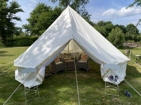 madcap_max's tweet image. Frens, we’ve been wondering who’d been messing with our tent by the lake. Well HuDad put the trail cam out last night  &amp;amp; surprise, surprise it was a CAT! 🐈
A wild one who’s been making itself very comfortable on the day bed &amp;amp; playing with the cushions! 😂#nortysquad #caturday